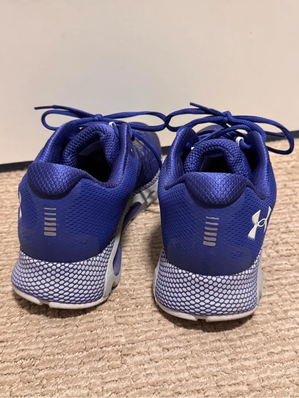 Under Armour HOVR Infinite 3 running shoes men’s size 12 sneakers